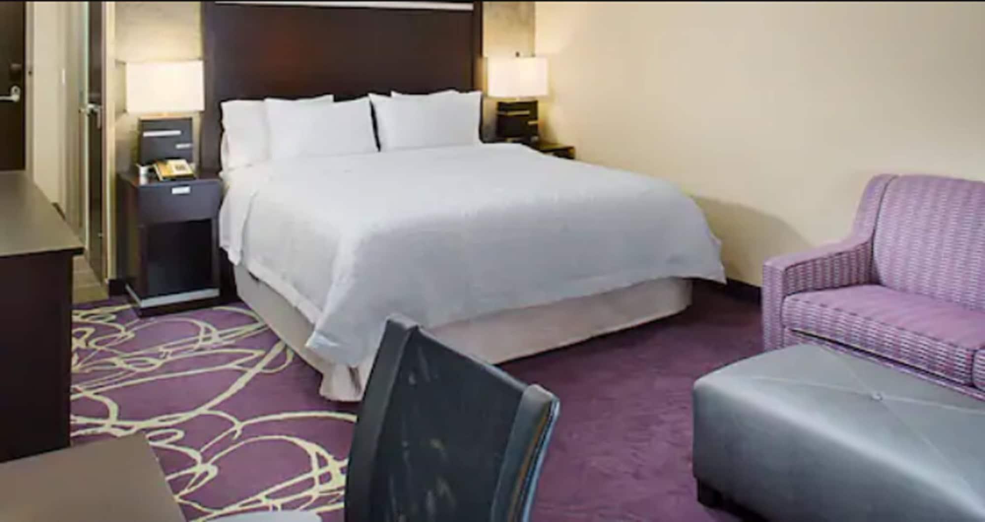 Hampton & West Hotel Lansing