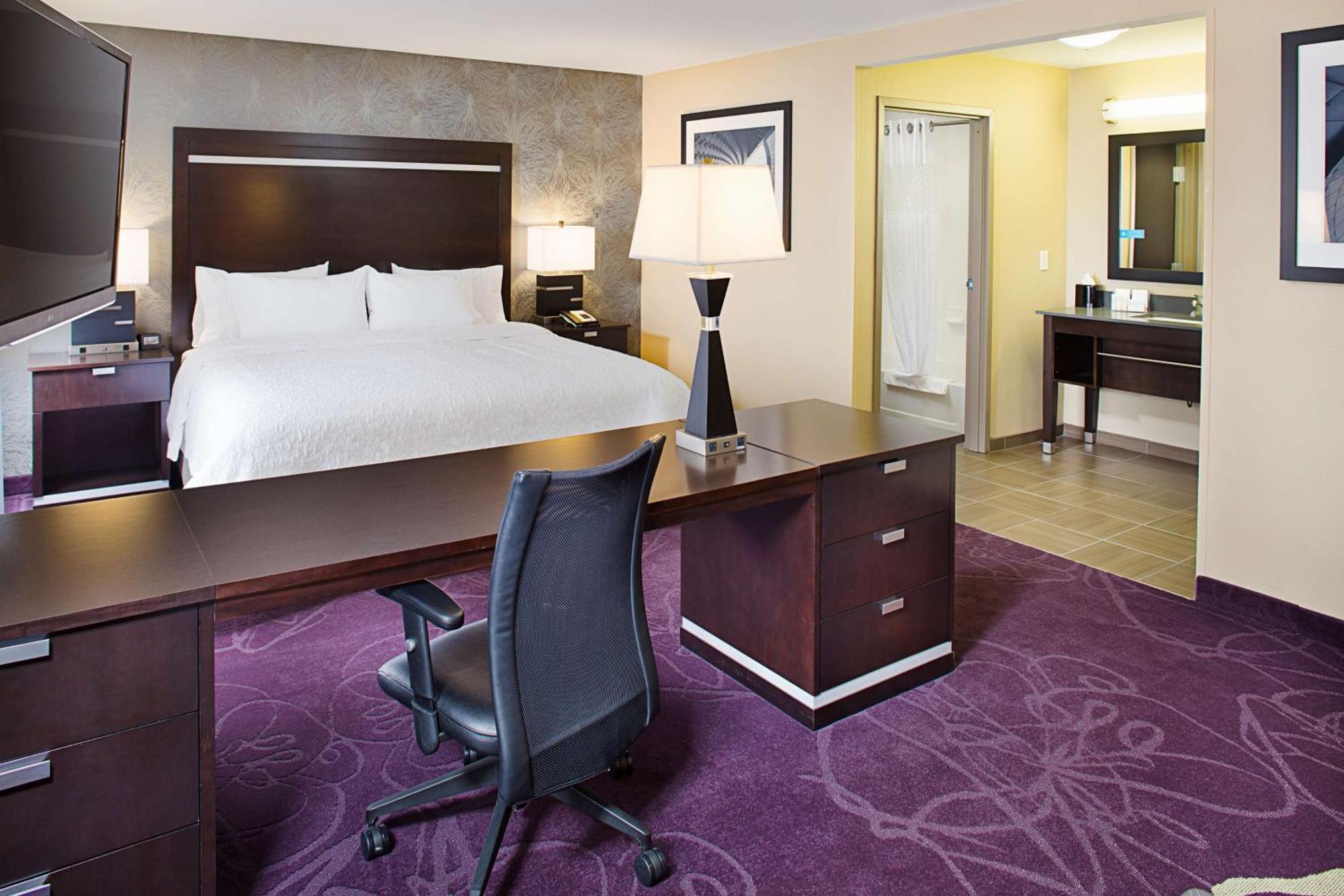 Hotel Hampton & West 3*